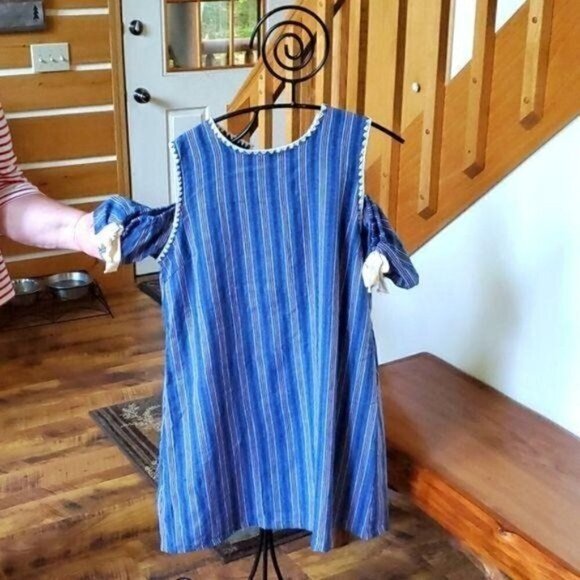 She + Sky Blue Cold Shoulder Sz L Dress - Picture 1 of 8